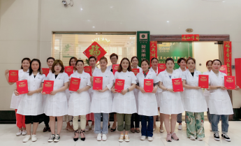 2019年4月30日毕业合影